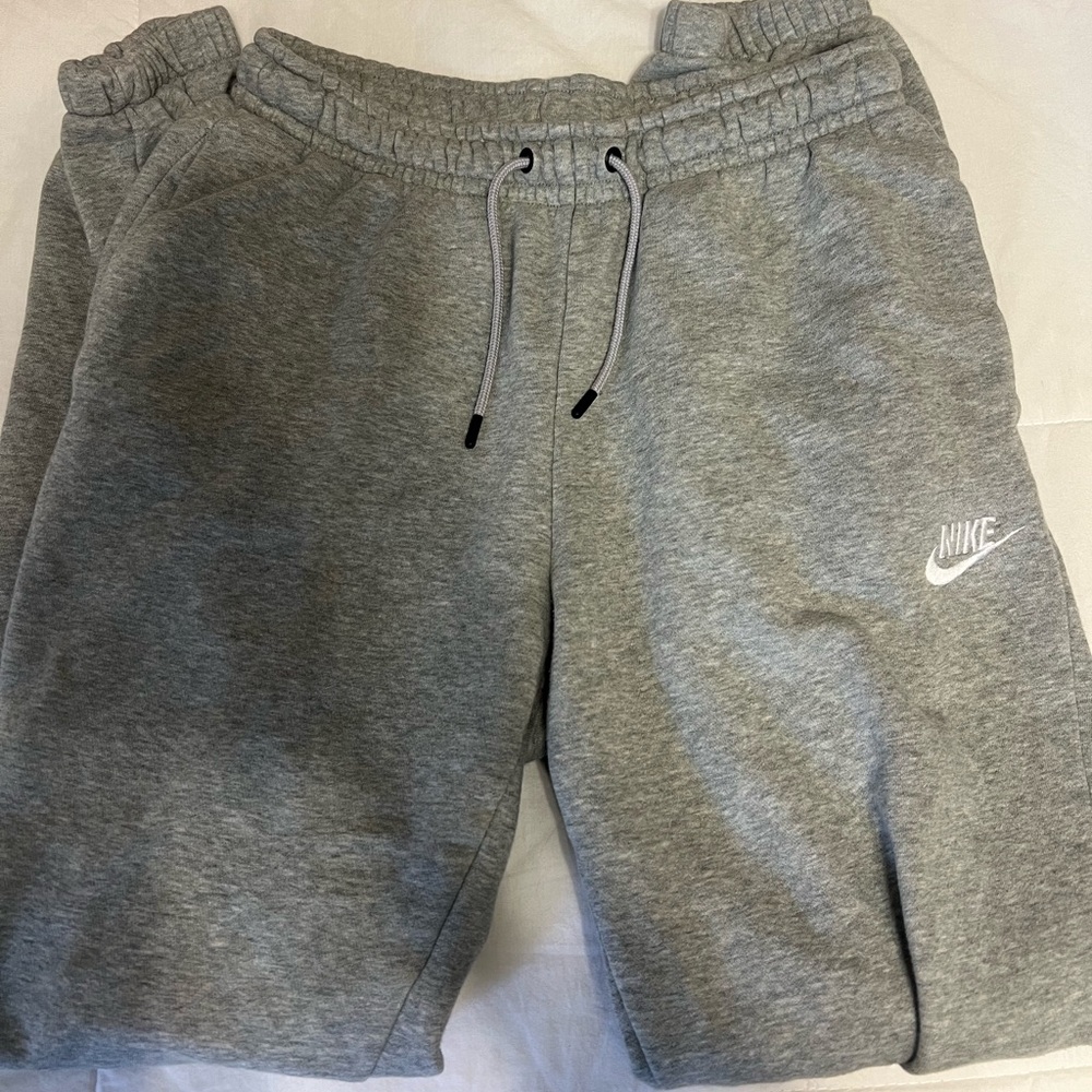 Nike women’s sweatpants